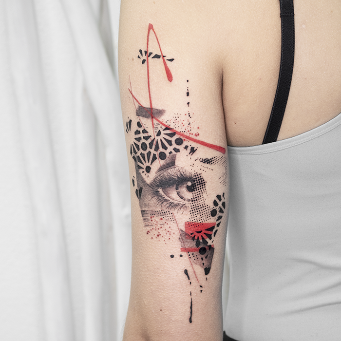 Tattoo geometria con ojo en realismo tatuaje antebrazo Leire Mdmi Asanoha Tattoo Studio