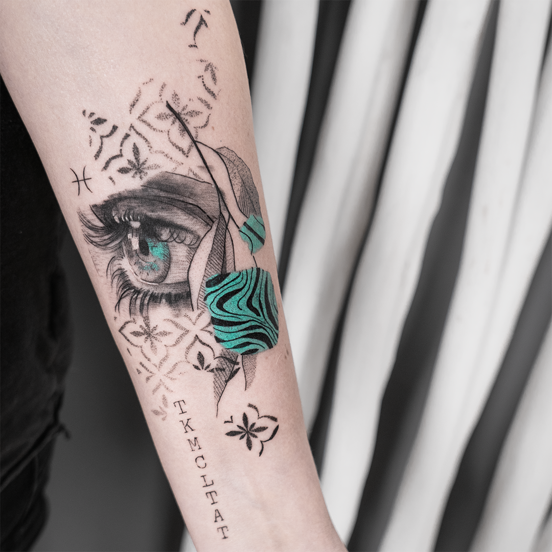 Tattoo tatuaje geometria con ojo en realismo antebrazo Leire Mdmi Asanoha Tattoo Studio